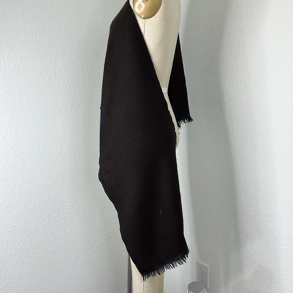 FEDNI Wool Insertia Brown Gray Fringe Unisex Scarf - Picture 4 of 7